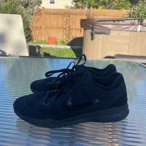 Nike Free Trainers 5.0. Size 9